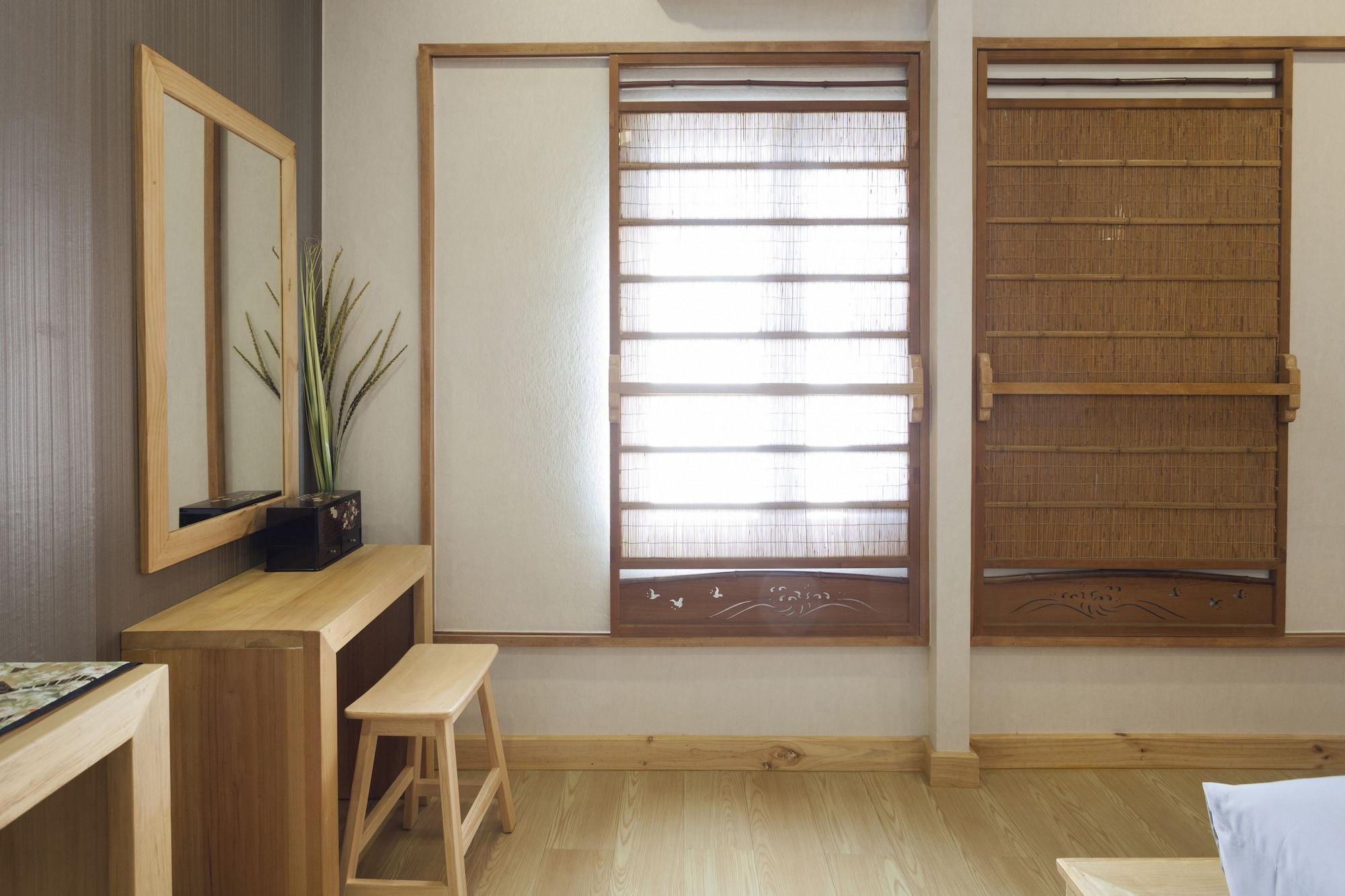 Haikin Ryokan Чиангмай Екстериор снимка