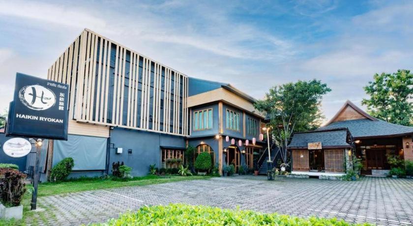 Haikin Ryokan Чиангмай Екстериор снимка