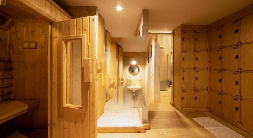 Haikin Ryokan Чиангмай Екстериор снимка